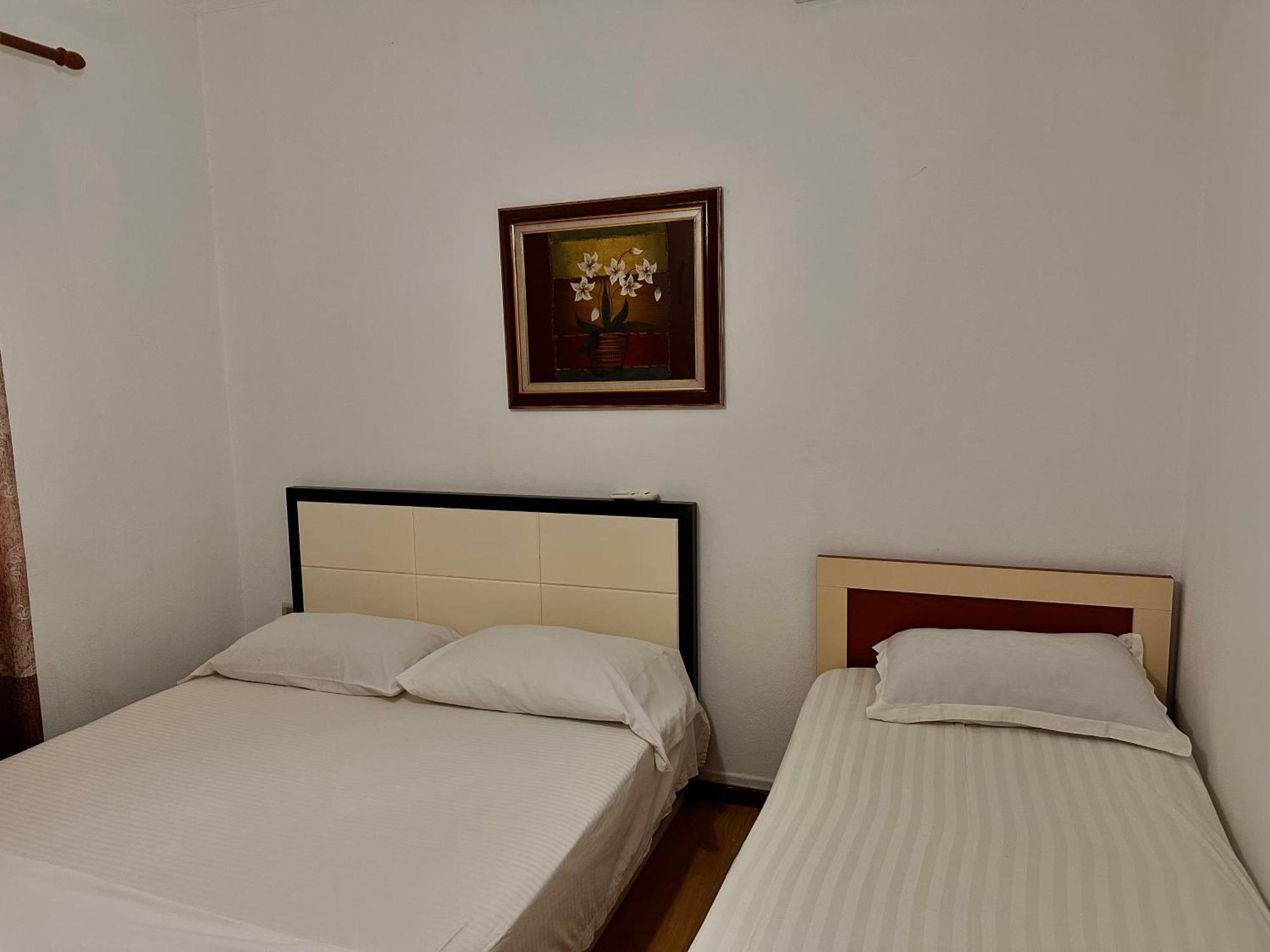 Hostel Grande House Tirana Bagian luar foto